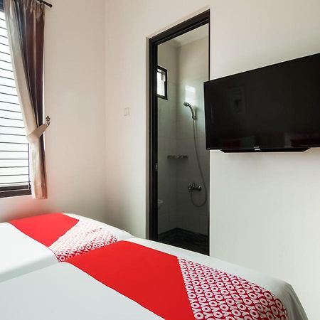 Telukjambe Oyo 3824 Columbus Residence J1 מראה חיצוני תמונה