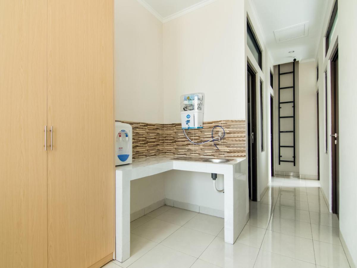 Telukjambe Oyo 3824 Columbus Residence J1 מראה חיצוני תמונה